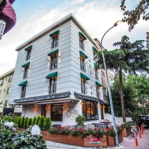 2* Hotel Juliet & Kitchen